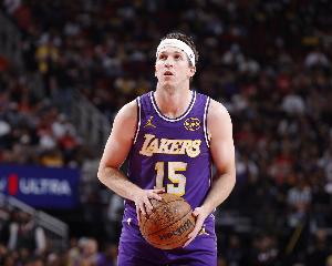 乔·约翰逊谈里夫斯：我们在NBA见过几个防守好的白人球员？