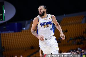 这是外援？杰曼半场5分 麦基4分5板 斯佩尔曼2分 阿隆德斯2板2助